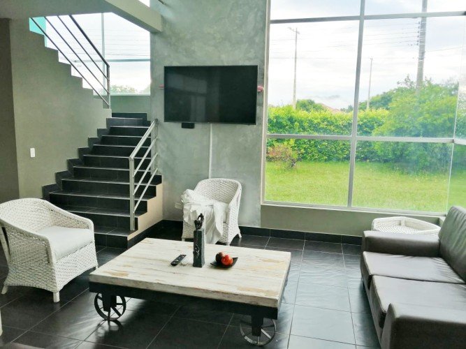 sala de de nuestra hermosa casa vacacional Ricaurte Cundinamarca Colombia InmobiliariaCol