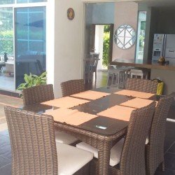 Comedor de nuestra hermosa casa vacacional Ricaurte Cundinamarca Colombia InmobiliariaCol