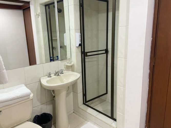 lindo apartamento más balcón InmobiliariaCol