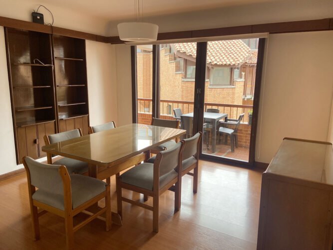 lindo apartamento más balcón InmobiliariaCol